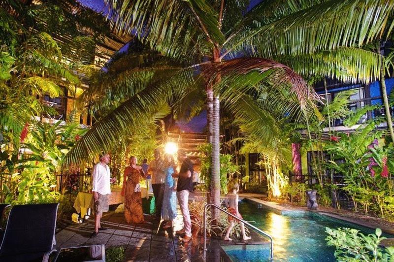 Dreamcatcher Beach-Side Apartments Port Douglas Bagian luar foto