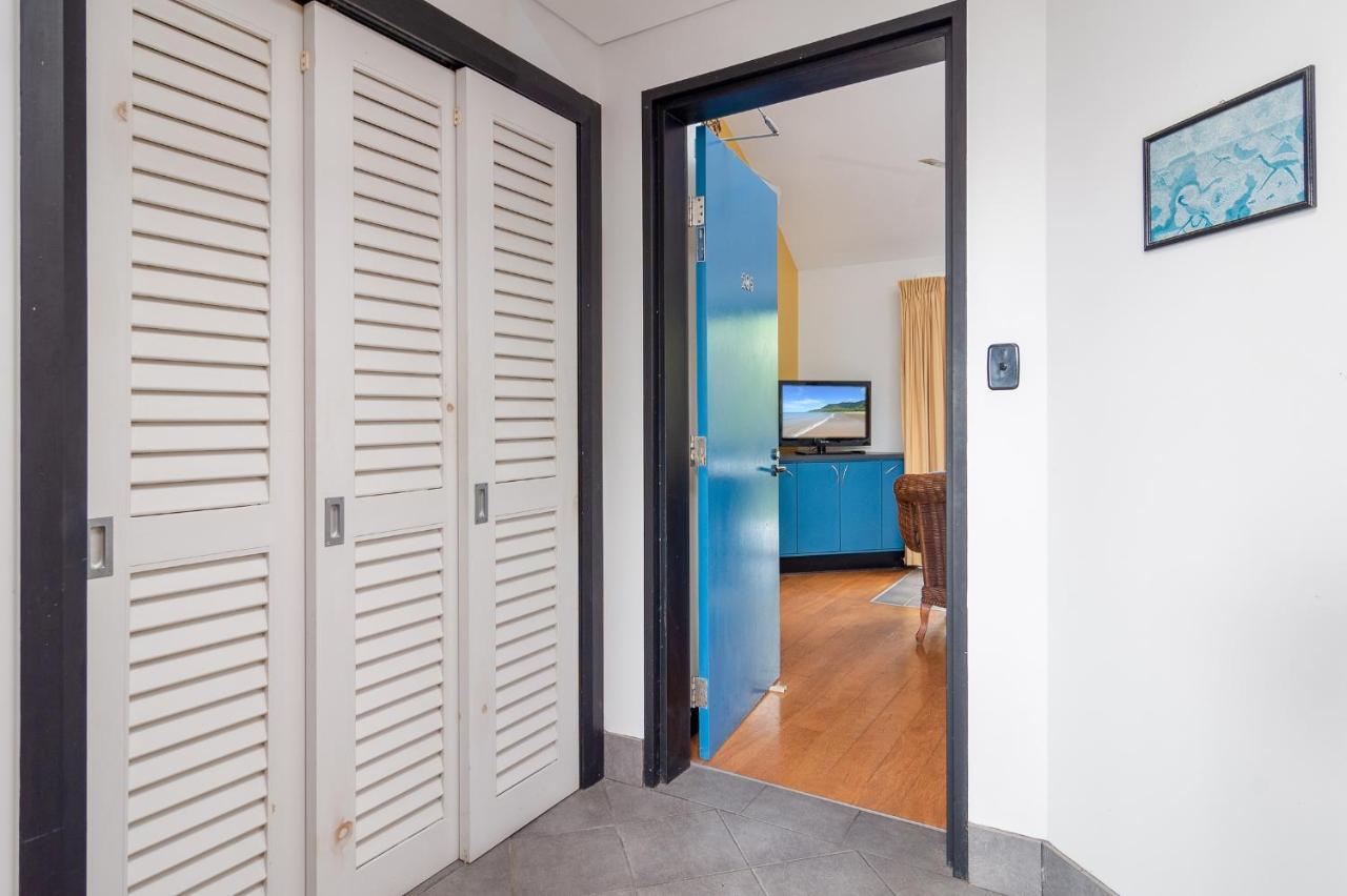 Dreamcatcher Beach-Side Apartments Port Douglas Bagian luar foto