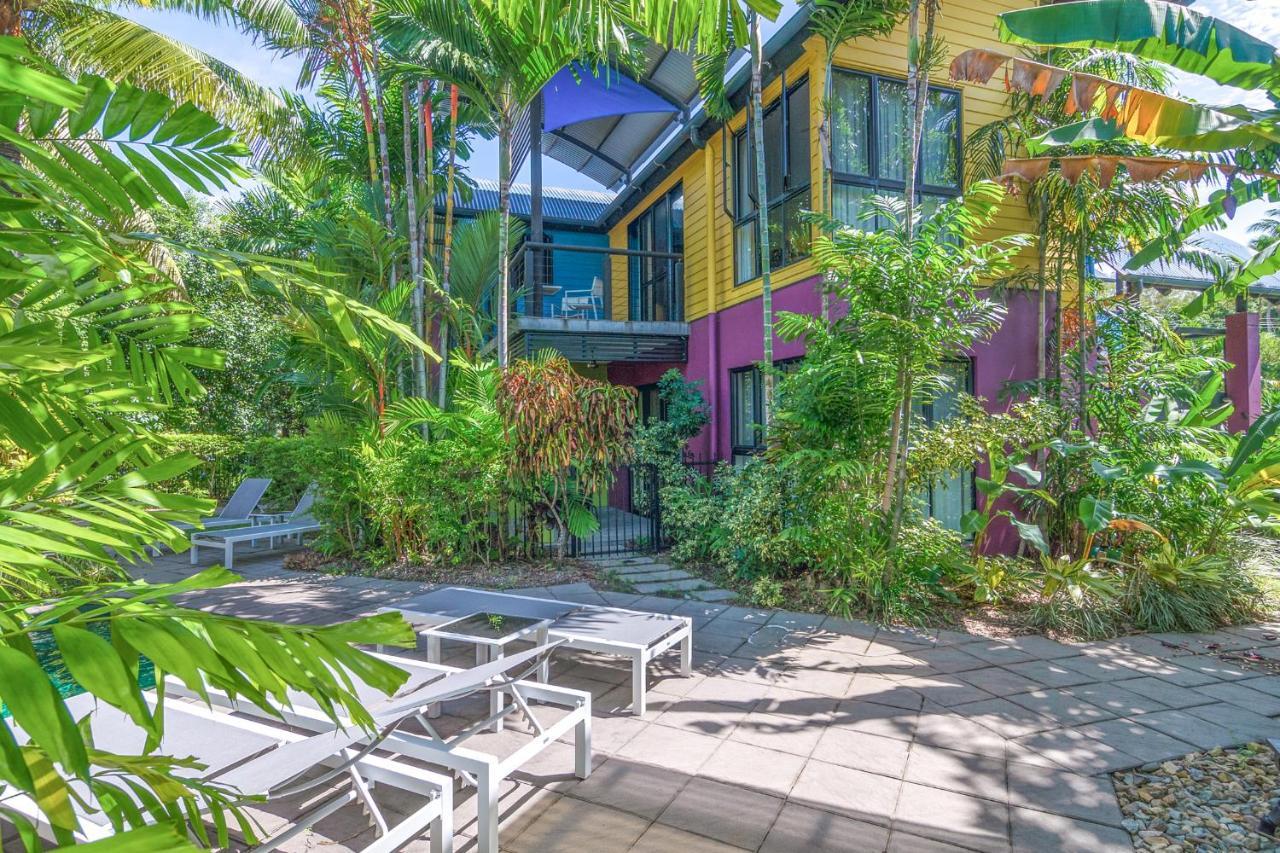 Dreamcatcher Beach-Side Apartments Port Douglas Bagian luar foto