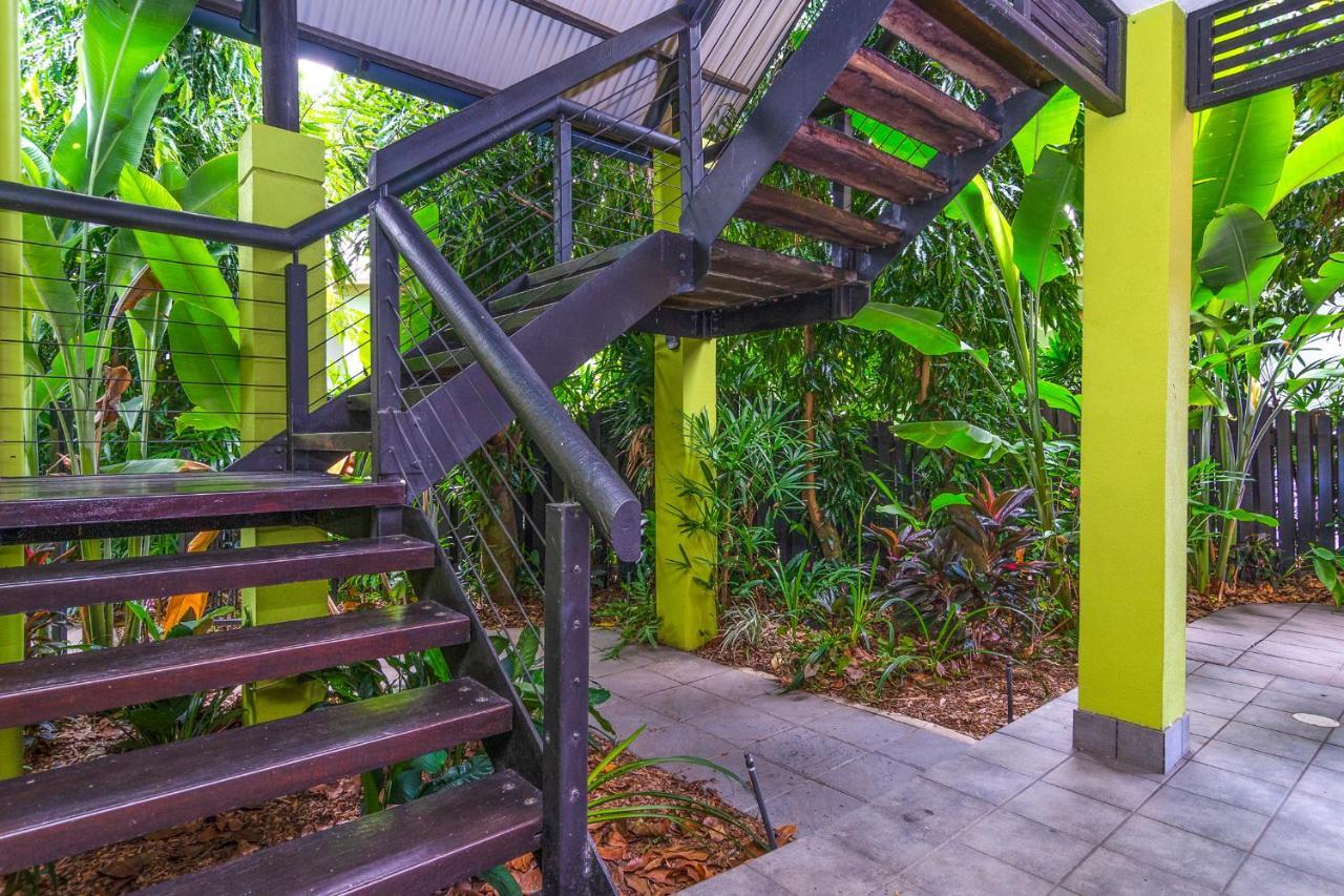 Dreamcatcher Beach-Side Apartments Port Douglas Bagian luar foto