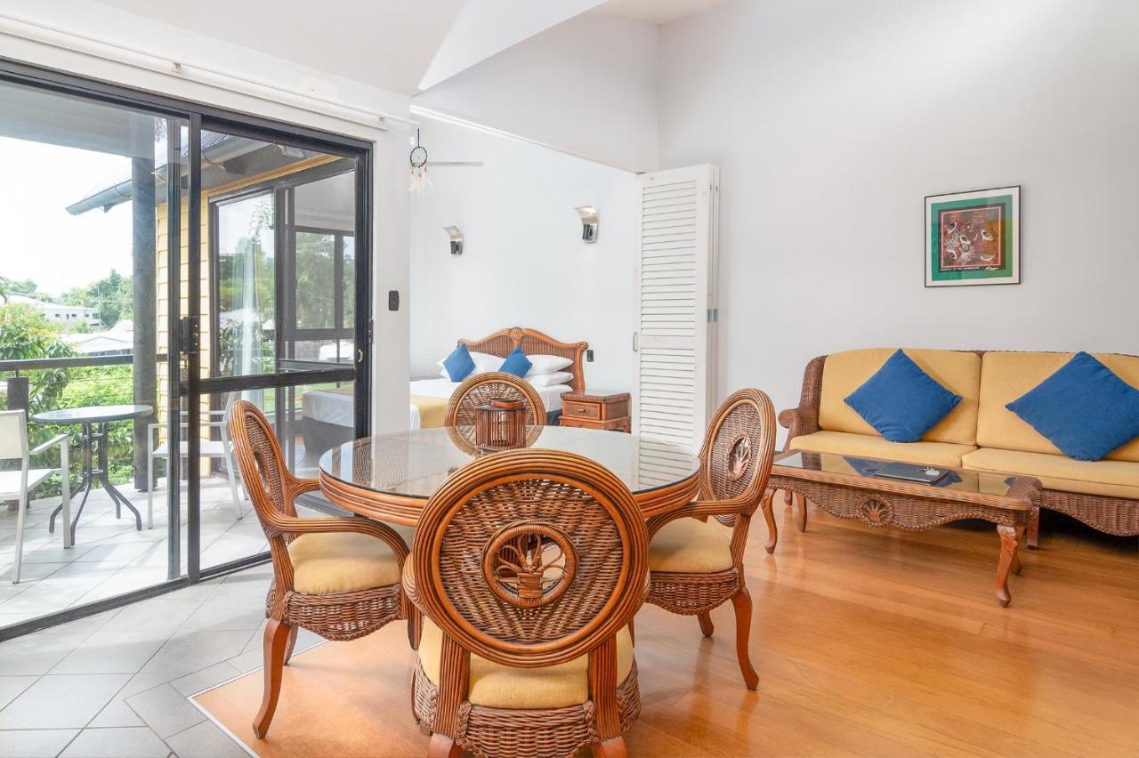 Dreamcatcher Beach-Side Apartments Port Douglas Bagian luar foto