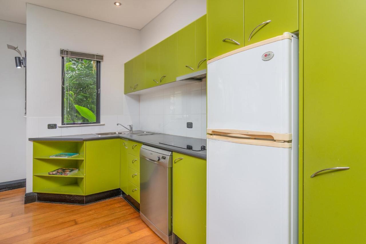 Dreamcatcher Beach-Side Apartments Port Douglas Bagian luar foto