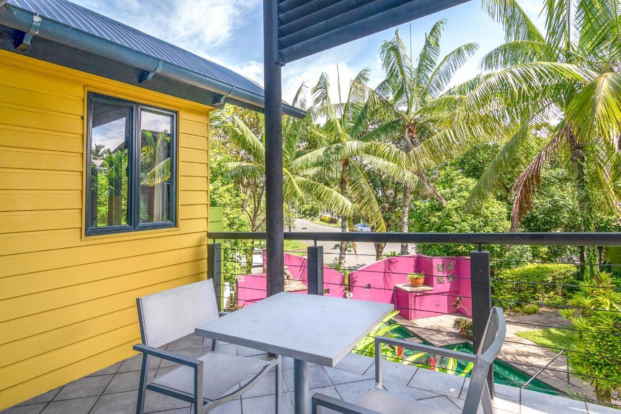 Dreamcatcher Beach-Side Apartments Port Douglas Bagian luar foto