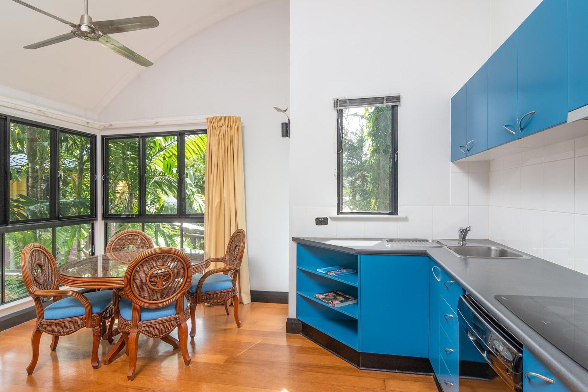 Dreamcatcher Beach-Side Apartments Port Douglas Bagian luar foto