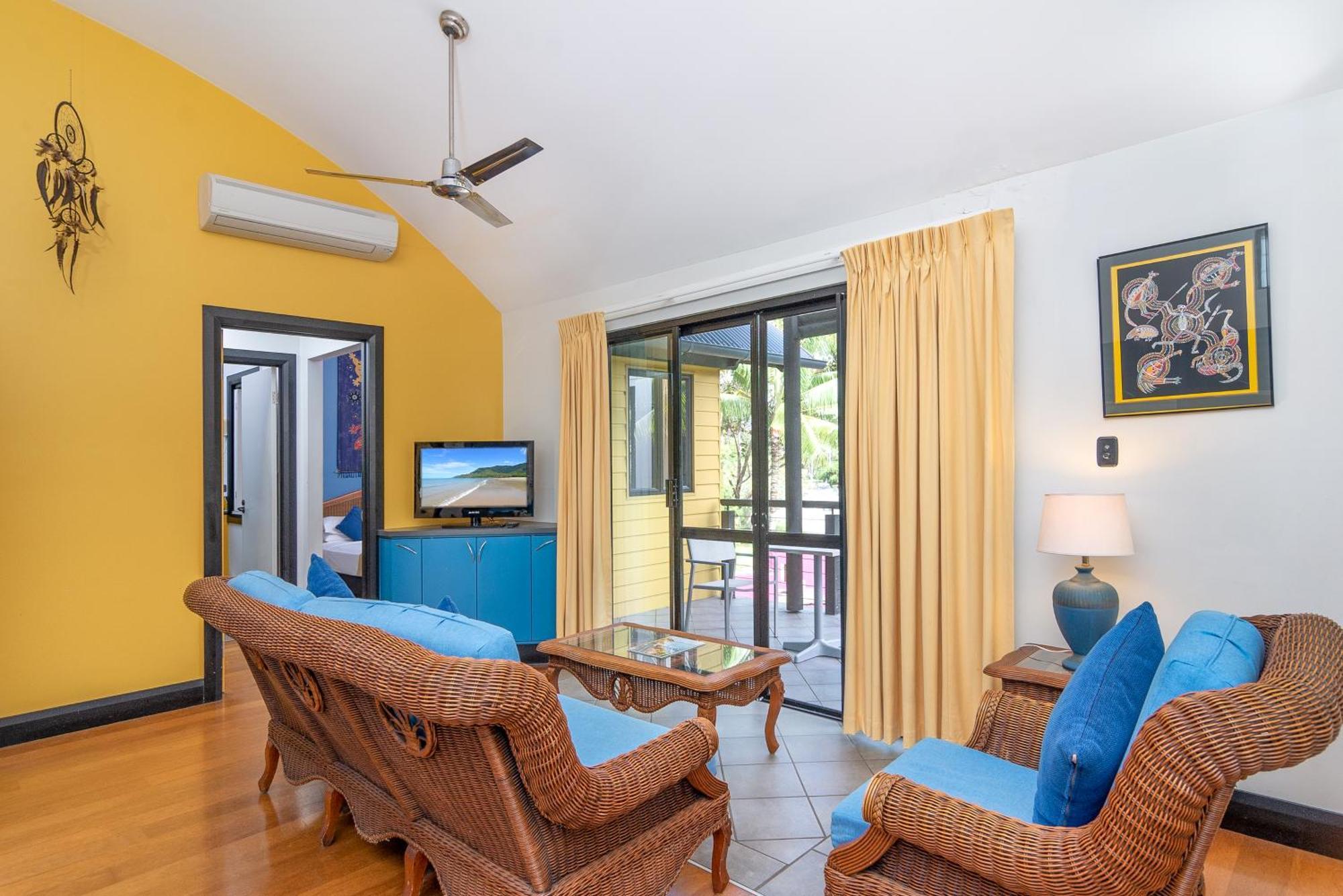 Dreamcatcher Beach-Side Apartments Port Douglas Bagian luar foto