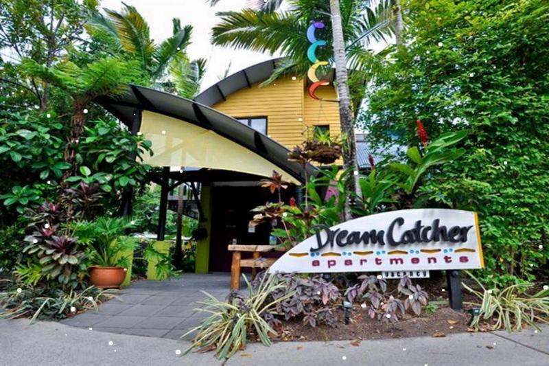 Dreamcatcher Beach-Side Apartments Port Douglas Bagian luar foto